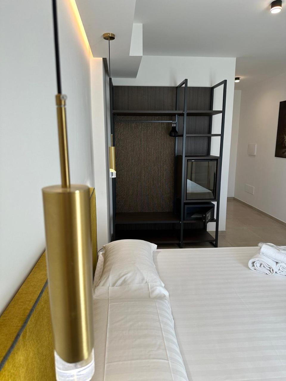 Amani Chic Rooms Olbia Kültér fotó