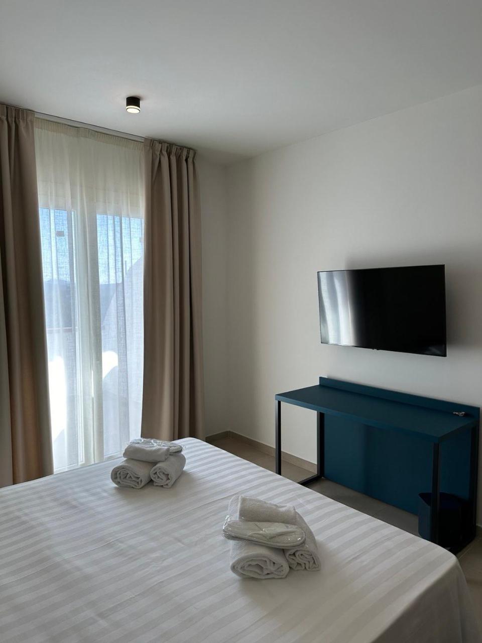 Amani Chic Rooms Olbia Kültér fotó