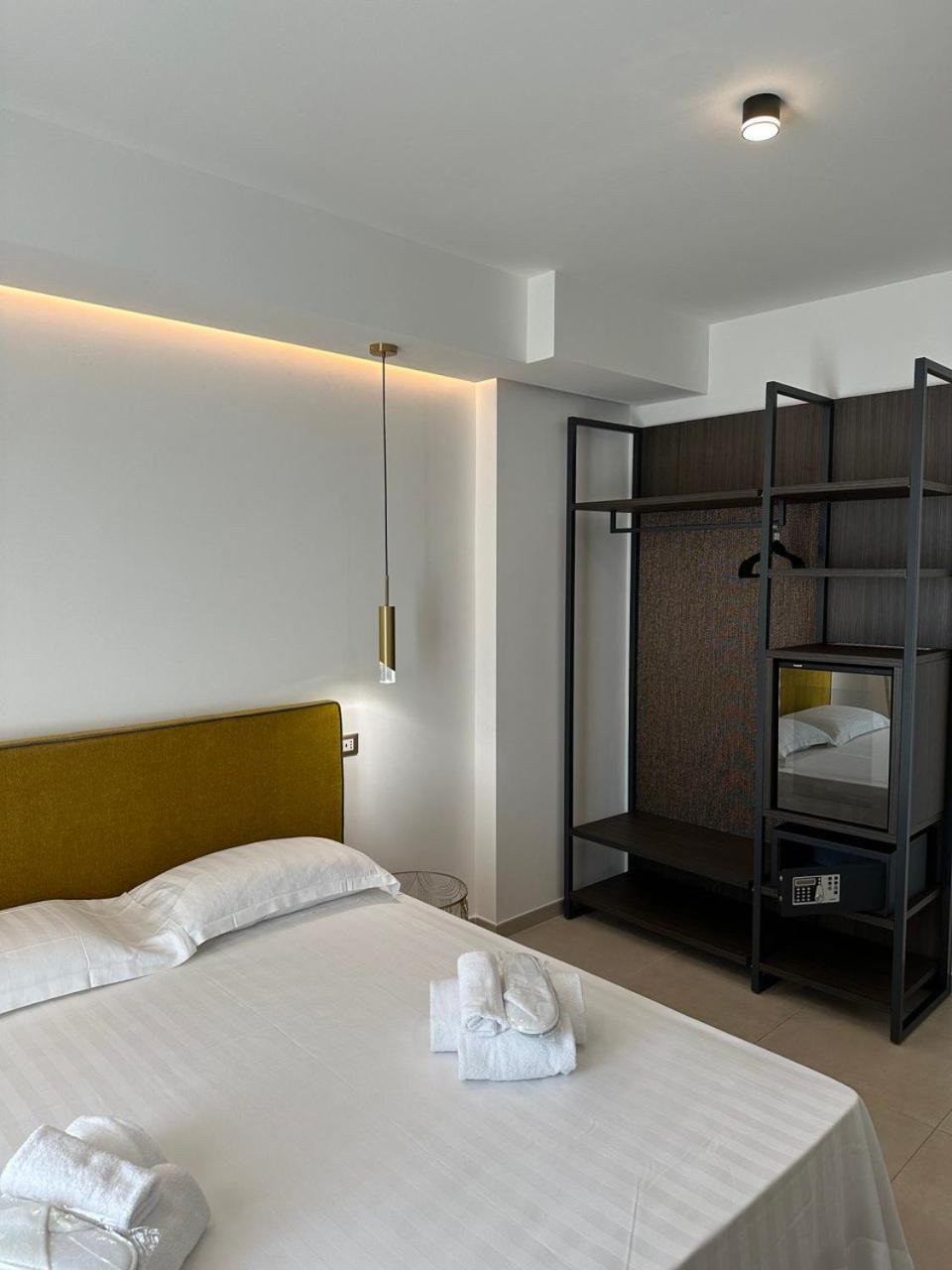 Amani Chic Rooms Olbia Kültér fotó