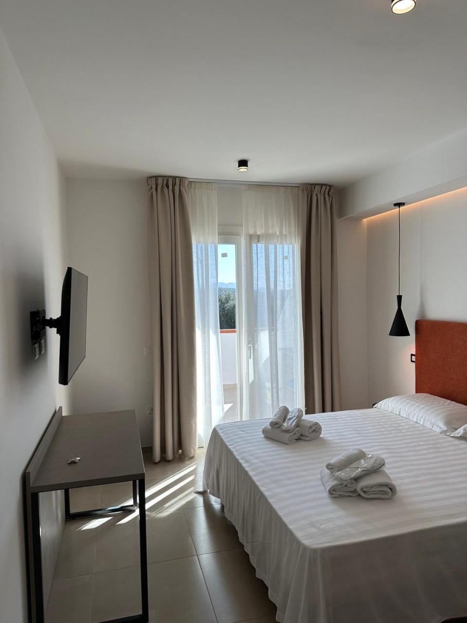 Amani Chic Rooms Olbia Kültér fotó