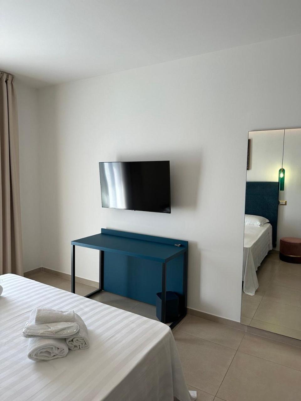 Amani Chic Rooms Olbia Kültér fotó