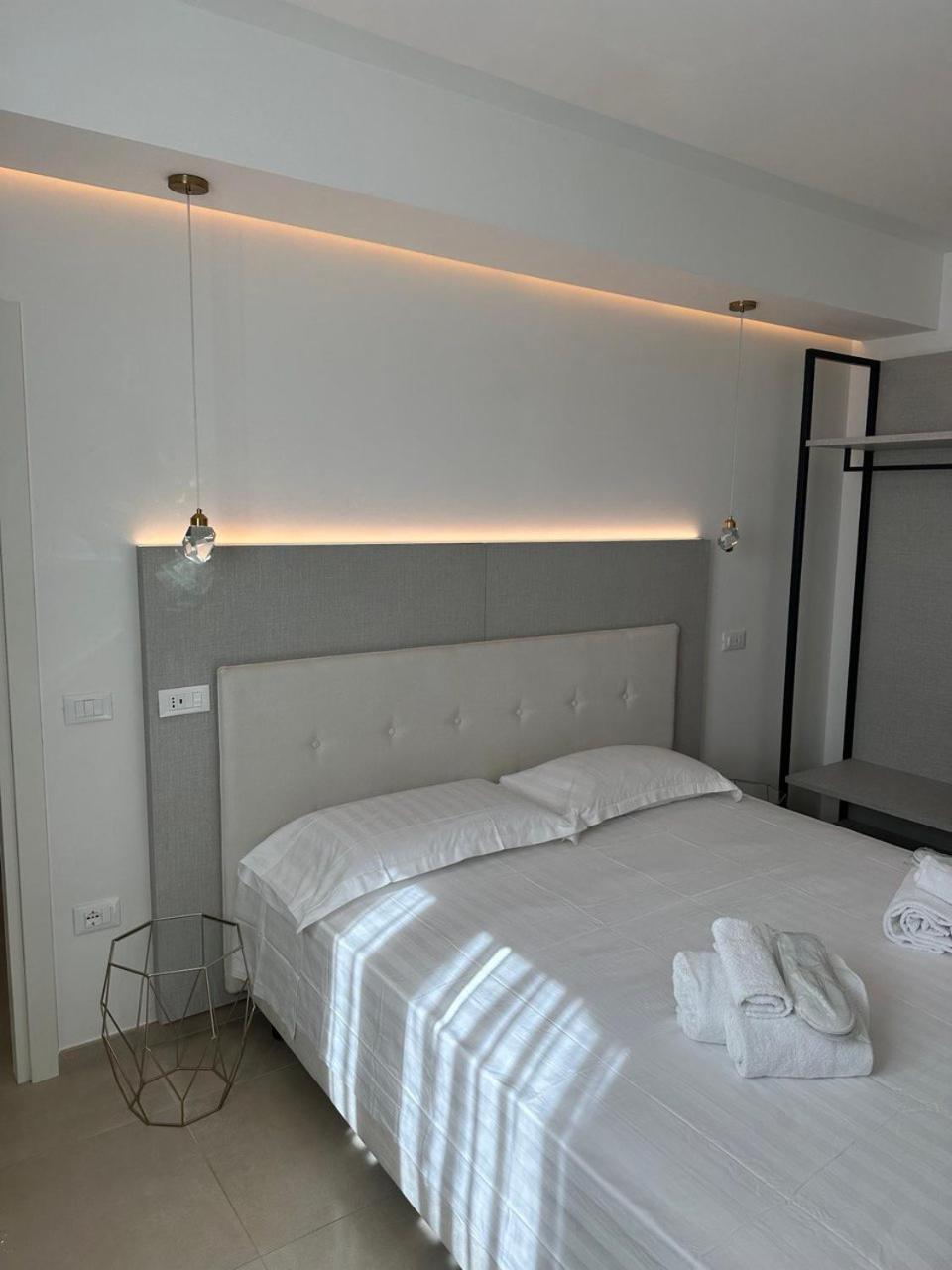 Amani Chic Rooms Olbia Kültér fotó