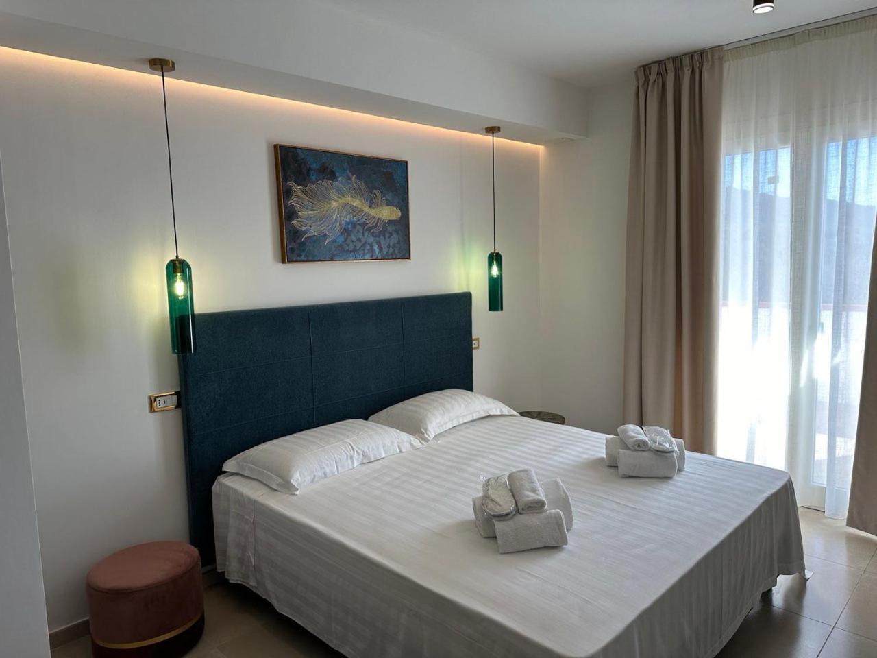 Amani Chic Rooms Olbia Kültér fotó